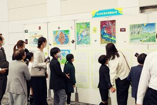 ④会場での入賞作品展示の様子.jpg