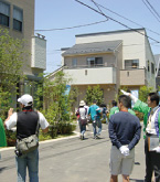 街開き